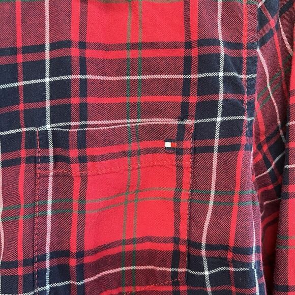 Tommy Hilfiger Button Up Flannel Shirt Womens Size XL Red Plaid Roll Tab Sleeve - Picture 5 of 5